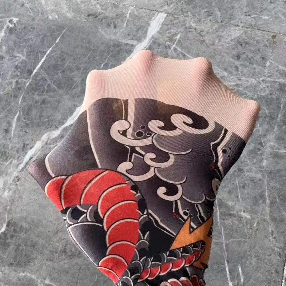جوارب طويلة مطبوعة بتصميم وشم  - مراجعة Fishing Socks وسعره