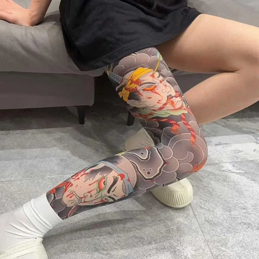 جوارب طويلة مطبوعة بتصميم وشم  - مراجعة Fishing Socks وسعره