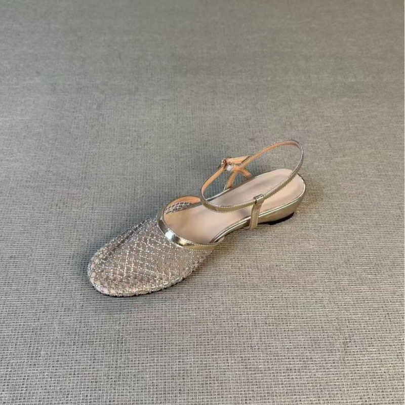 صنادل نسائية جديدة 2026 بكعب و - مراجعة Fishing Belt وسعره